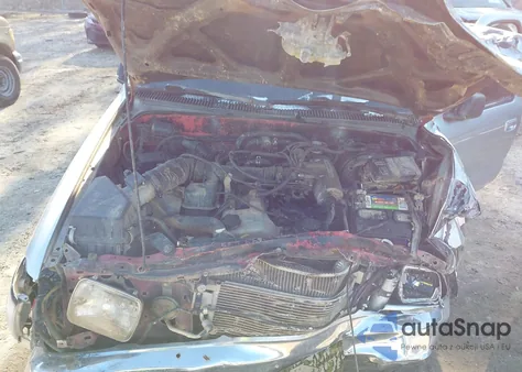 1996 Toyota Tacoma из США, поврежденный, VIN 4TAPM62N0TZ173690